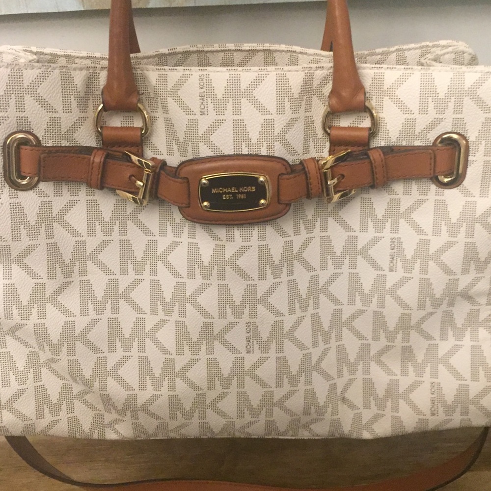 Michael Kors purse